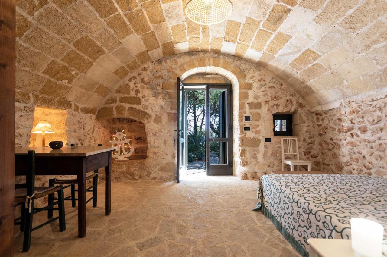 Il Posto Delle Fragole Bed & Breakfast Castro  Exterior photo