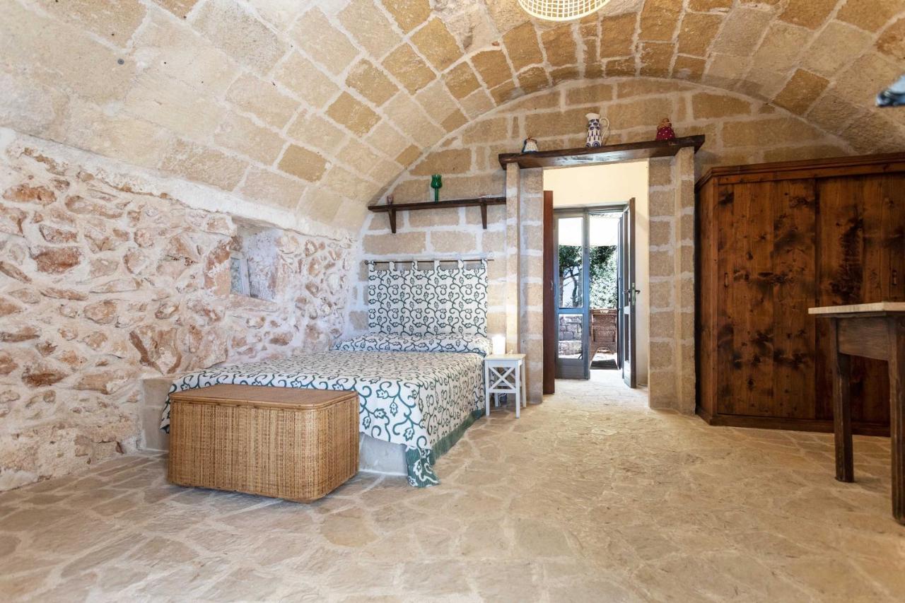 Il Posto Delle Fragole Bed & Breakfast Castro  Exterior photo